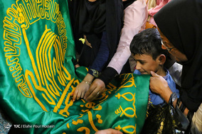 کاروان زیر سایه خورشید در شیراز