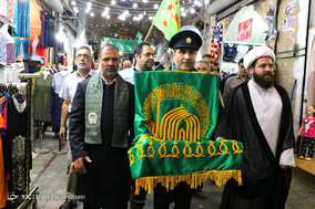 کاروان زیر سایه خورشید در شیراز