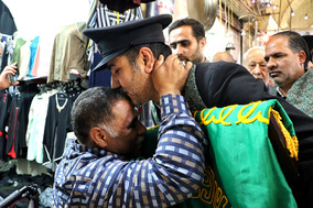 کاروان زیر سایه خورشید در شیراز