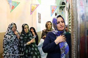 کاروان زیر سایه خورشید در شیراز