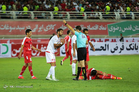 دیدار تیم های فوتبال پرسپولیس تهران‎ و پدیده مشهد