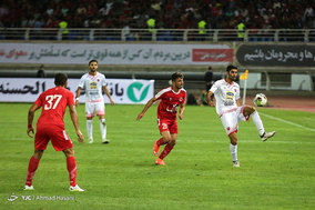 دیدار تیم های فوتبال پرسپولیس تهران‎ و پدیده مشهد