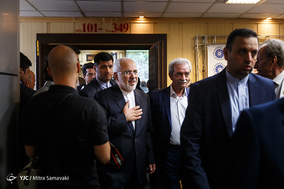 همایش مشترک سفرای جمهوری اسلامی با فعالان بخش خصوصی با حضور ظریف