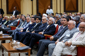 همایش مشترک سفرای جمهوری اسلامی با فعالان بخش خصوصی با حضور ظریف