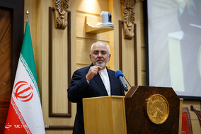 همایش مشترک سفرای جمهوری اسلامی با فعالان بخش خصوصی با حضور ظریف