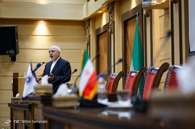 همایش مشترک سفرای جمهوری اسلامی با فعالان بخش خصوصی با حضور ظریف