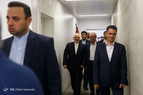 همایش مشترک سفرای جمهوری اسلامی با فعالان بخش خصوصی با حضور ظریف