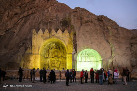 طاق بستان