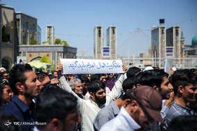 نجمع جمعی از روحانیون انقلابی مشهد در اعتراض به وضعیت بد معیشتی مردم