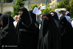 نجمع جمعی از روحانیون انقلابی مشهد در اعتراض به وضعیت بد معیشتی مردم