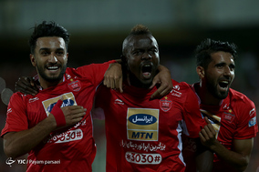 دیدار تیمهای پرسپولیس - فولاد