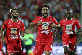 دیدار تیمهای پرسپولیس - فولاد