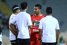 دیدار تیمهای پرسپولیس - فولاد