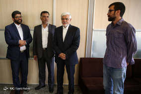 حضور محمدرضا عارف در باشگاه خبرنگاران جوان