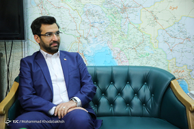 حضور وزیر ارتباطات در باشگاه خبرنگاران جوان