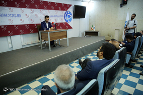 حضور وزیر ارتباطات در باشگاه خبرنگاران جوان