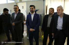 حضور وزیر ارتباطات در باشگاه خبرنگاران جوان