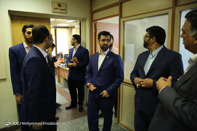 حضور وزیر ارتباطات در باشگاه خبرنگاران جوان