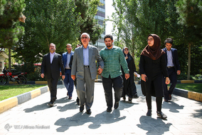 محمود معظمی رئیس  سازمان گسترش و نوسازی صنایع ایران 