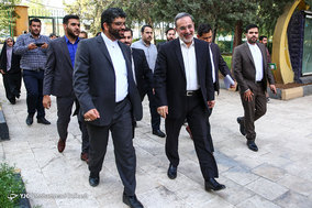 حضور وزیر آموزش و پرورش در باشگاه خبرنگاران جوان