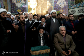 غبارروبی مضجع مطهر حضرت امام رضا (علیه‌السلام) با حضور رهبر معظم انقلاب