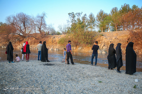 جاری شدن آب در زاینده رود