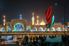 حال و هوای حرم مطهر امام رضا (ع) در شب شهادت حضرت جوادالائمه (ع)