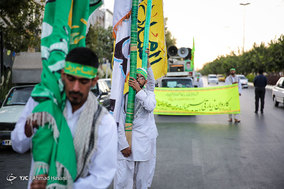 تشرف کاروان پیاده یزد به حرم مطهر امام رضا (ع)