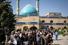 مراسم تشییع پیکر محمد عبادی دوبلور پیشکسوت