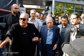 تشییع پیکر آقای بازیگر
