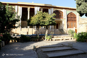باغ موزه هفت تنان شیراز