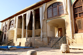 باغ موزه هفت تنان شیراز