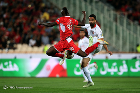 دیدار تیم های فوتبال پرسپولیس تهران و سپیدرود رشت