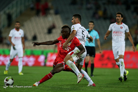 دیدار تیم های فوتبال پرسپولیس تهران و سپیدرود رشت