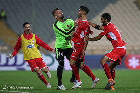 دیدار تیم های فوتبال پرسپولیس تهران و سپیدرود رشت