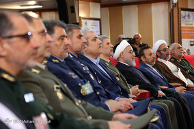 رونمایی از نخستین جنگنده ایرانی با حضور رئیس‌جمهور