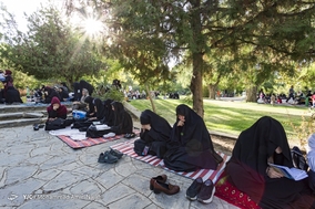 مراسم دعای عرفه در جوار مزار شهدای همدان