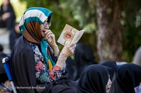 مراسم دعای عرفه در جوار مزار شهدای همدان
