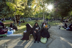 مراسم دعای عرفه در جوار مزار شهدای همدان
