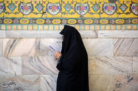 دعای عرفه در حرم مطهر امام رضا (ع)