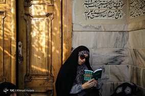 دعای عرفه در حرم مطهر امام رضا (ع)
