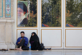 دعای عرفه در مصلی تهران