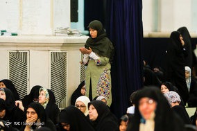 دعای عرفه در مصلی تهران