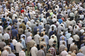 اقامه نماز عید قربان در مصلی تهران