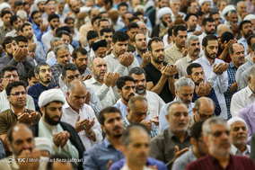 نماز عید قربان در حرم حضرت معصومه (س)