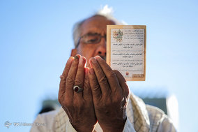 اقامه نماز عید قربان در حرم مطهر امام رضا (ع)‎