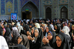 اقامه نماز عید قربان در حرم مطهر امام رضا (ع)‎
