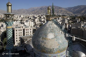 نماز عید قربان در آستان مقدس امام زادگان پنج تن لویزان