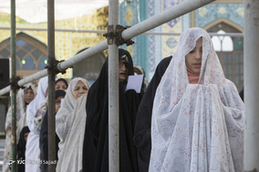 نماز عید قربان در آستان مقدس امام زادگان پنج تن لویزان