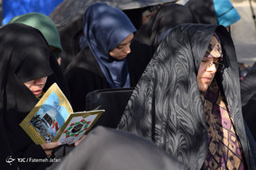 دعای عرفه در کهف الشهدا